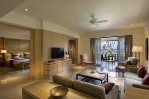 Conrad_Suites_livingroom