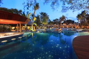 mandira Starlight Pool & Swimup Bar