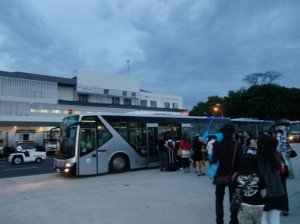 ターミナルへの移動バス